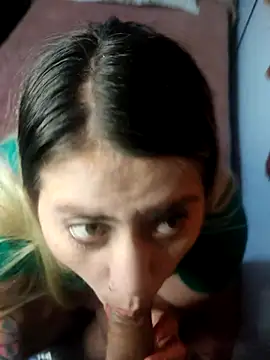 Mia queenOfBlowjob online show from October 27, 7:04 am