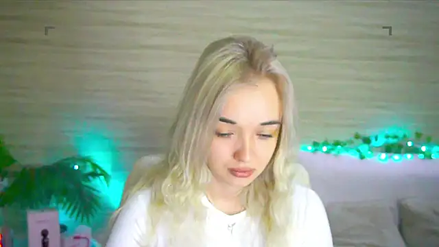 Snapshot of Ashley_S chatting on September 24, 10:42 pm Ashley S online show from September 24, 10:42 pm