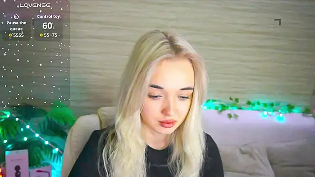 Snapshot of Ashley_S chatting on September 27, 11:12 pm Ashley S online show from September 27, 11:12 pm