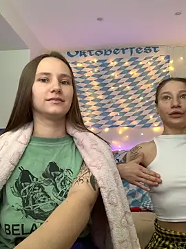 Snapshot of HotCaramellsTV chatting on September 23, 10:13 am HotCaramellsTV online show from September 23, 10:13 am