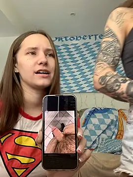 Snapshot of HotCaramellsTV chatting on October 1, 9:03 am HotCaramellsTV online show from October 1, 9:03 am