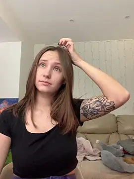 Snapshot of HotCaramellsTV chatting on September 19, 9:41 am HotCaramellsTV online show from September 19, 9:41 am