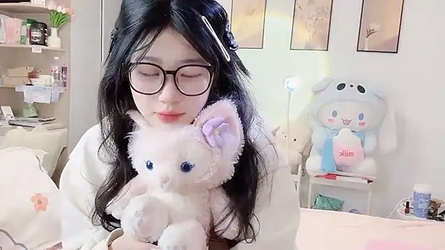 Snapshot of Luminous163 chatting on October 26, 10:33 am Luminous163 online show from October 26, 10:33 am