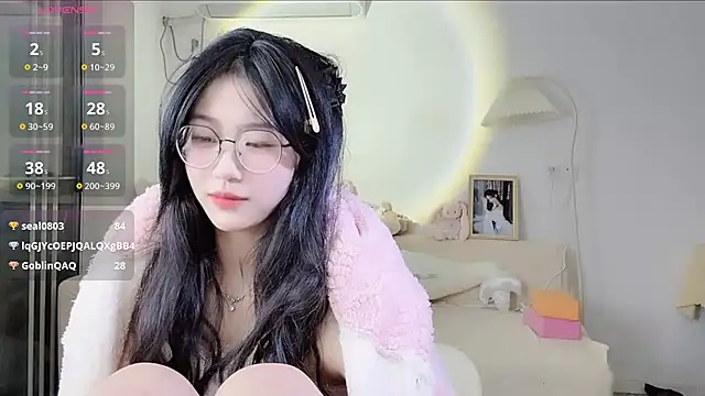 Snapshot of Luminous163 chatting on October 19, 10:06 am Luminous163 online show from October 19, 10:06 am