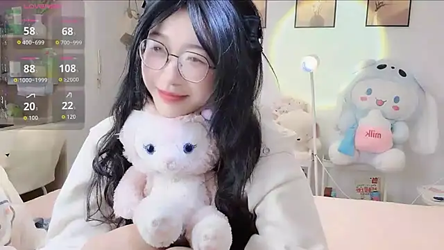 Snapshot of Luminous163 chatting on October 1, 1:27 pm Luminous163 online show from October 1, 1:27 pm