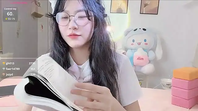 Snapshot of Luminous163 chatting on September 21, 1:32 pm Luminous163 online show from September 21, 1:32 pm