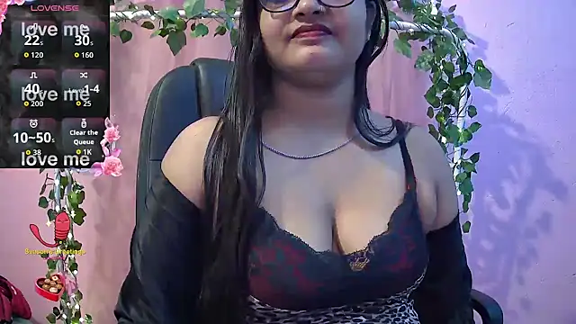 Snapshot of Pari-new chatting on October 16, 4:26 am Pari-new online show from October 16, 4:26 am