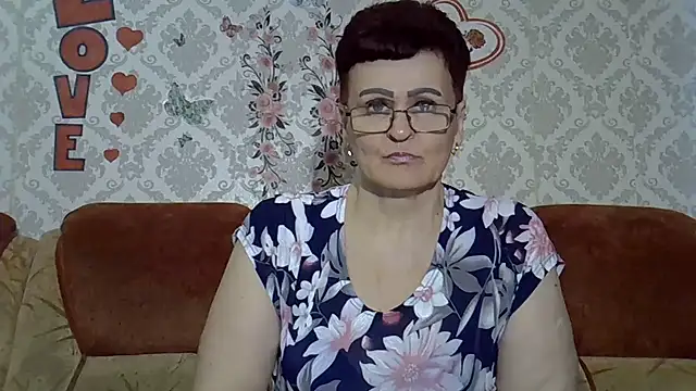 PaulaGolden online show from June 3, 6:02 pm