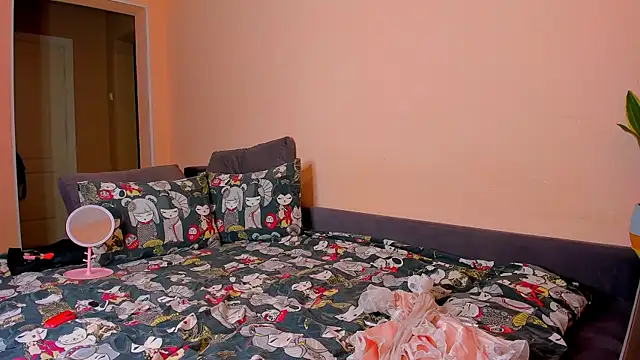 ameli moon online show from October 25, 7:10 pm