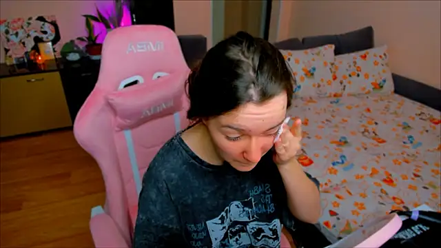 ameli moon online show from October 18, 3:26 pm