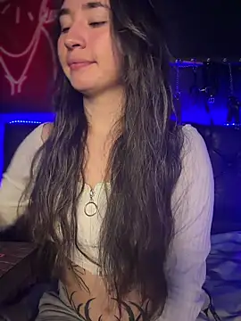 Sophie LS online show from March 31, 3:17 am