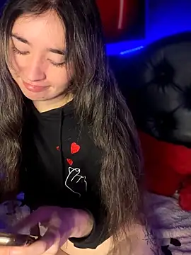 Snapshot of Sophie_LS chatting on October 10, 3:55 am Sophie LS online show from October 10, 3:55 am