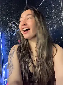 Snapshot of Sophie_LS chatting on October 18, 2:20 pm Sophie LS online show from October 18, 2:20 pm