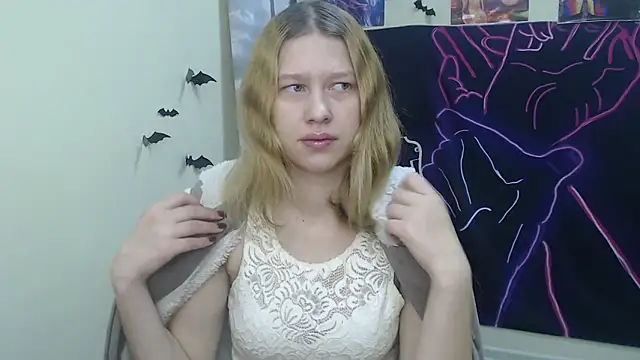 StellaCRL online show from November 19, 7:41 am