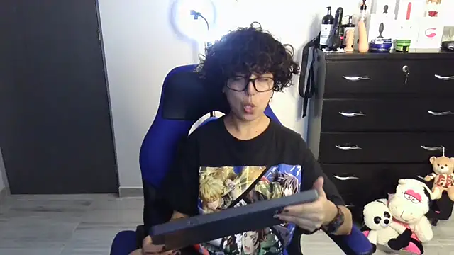 Snapshot of thomascooper7 chatting on September 21, 1:26 am thomascooper7 online show from September 21, 1:26 am