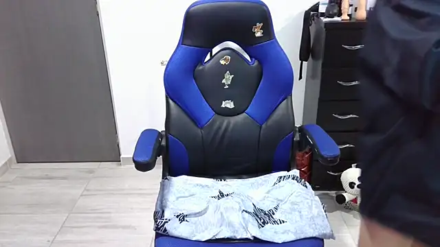 thomascooper7 online show from November 30, 1:54 am