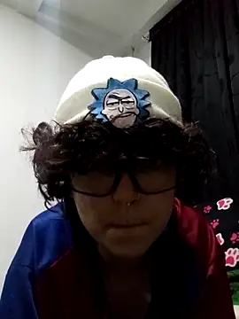 Snapshot of thomascooper7 chatting on October 27, 2:18 am thomascooper7 online show from October 27, 2:18 am