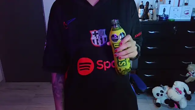 Snapshot of thomascooper7 chatting on October 22, 1:54 am thomascooper7 online show from October 22, 1:54 am