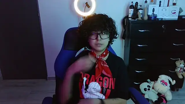 Snapshot of thomascooper7 chatting on November 1, 2:59 am thomascooper7 online show from November 1, 2:59 am