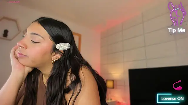 Christine Laam online show from September 25, 12:04 pm