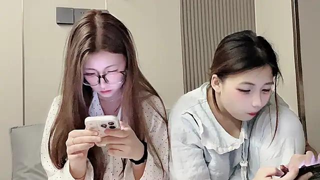 MM YY SS online show from October 23, 11:27 am