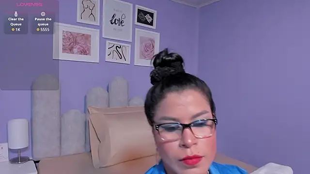 Snapshot of Sam_foox chatting on October 4, 4:29 am Sam foox online show from October 4, 4:29 am