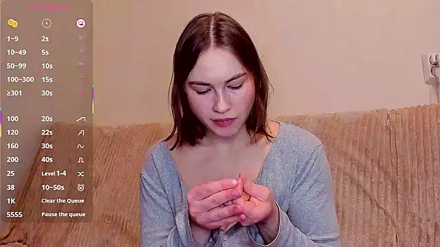 sleeeep y online show from March 24, 8:14 pm