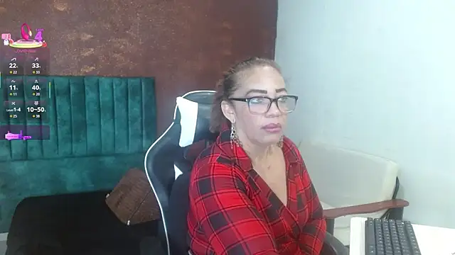 Snapshot of PervertedMature chatting on September 14, 9:40 am PervertedMature online show from September 14, 9:40 am