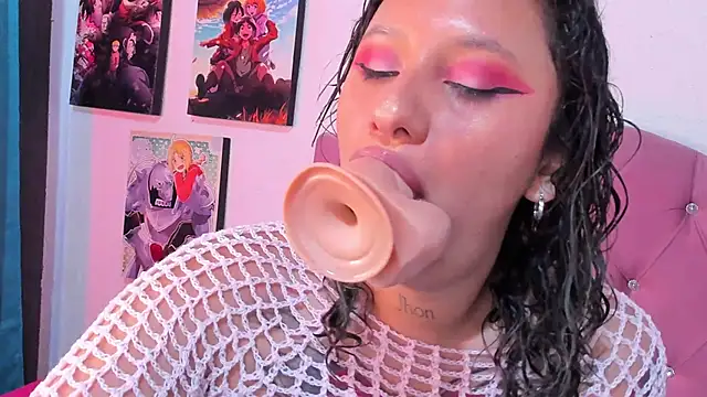 Snapshot of Mila_nixon02 chatting on September 24, 4:50 pm Mila nixon02 online show from September 24, 4:50 pm