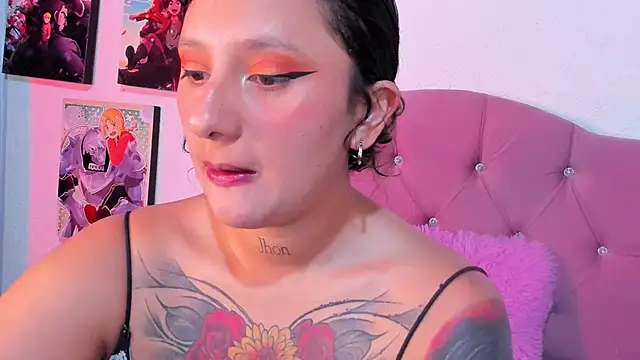 Snapshot of Mila_nixon02 chatting on October 9, 5:17 pm Mila nixon02 online show from October 9, 5:17 pm