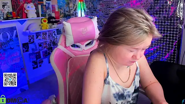 Sara Robinson online show from April 6, 4:46 am