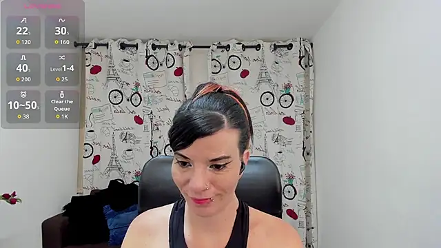 Snapshot of DanaaRey chatting on October 24, 4:03 pm DanaaRey online show from October 24, 4:03 pm