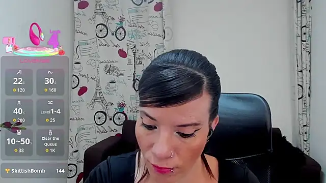 Snapshot of DanaaRey chatting on October 29, 2:20 pm DanaaRey online show from October 29, 2:20 pm