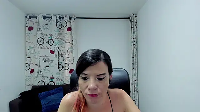 Snapshot of DanaaRey chatting on October 25, 4:25 pm DanaaRey online show from October 25, 4:25 pm