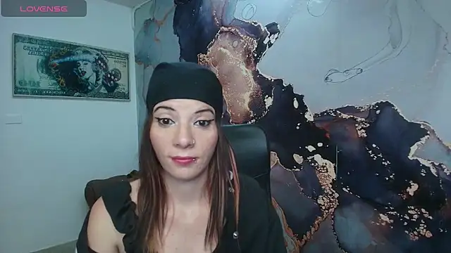 Snapshot of DanaaRey chatting on October 6, 4:23 pm DanaaRey online show from October 6, 4:23 pm