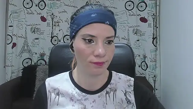 Snapshot of DanaaRey chatting on October 15, 4:42 pm DanaaRey online show from October 15, 4:42 pm