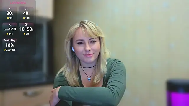 Smoorodinkaa online show from December 3, 9:28 pm