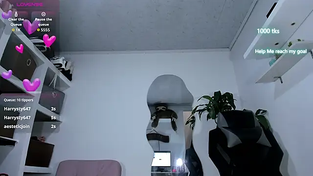 emily palmeer online show from September 28, 11:26 am