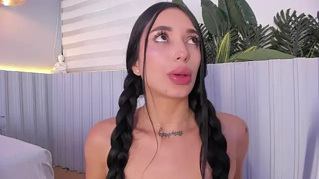 stephanymonroe online show from November 15, 6:09 pm