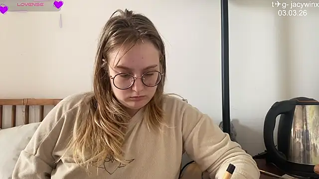 JacyWinslat online show from March 4, 9:49 am