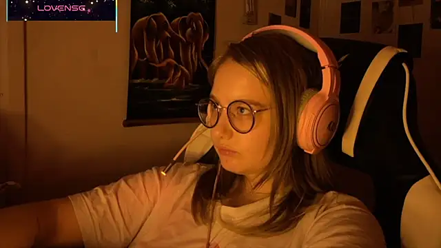 Snapshot of JacyWinslat chatting on October 6, 8:46 pm JacyWinslat online show from October 6, 8:46 pm