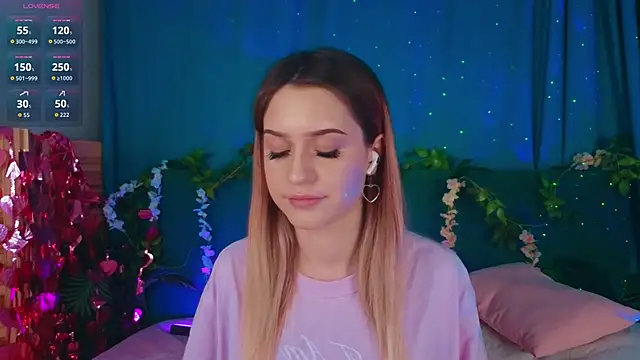 AlinaWalters online show from March 4, 8:48 pm