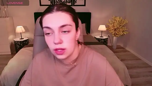 DaniellaLovely online show from November 9, 11:28 am