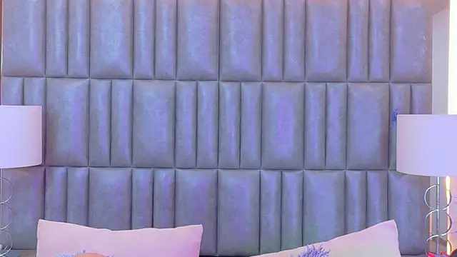 TiaraRosse online show from April 14, 2:39 pm