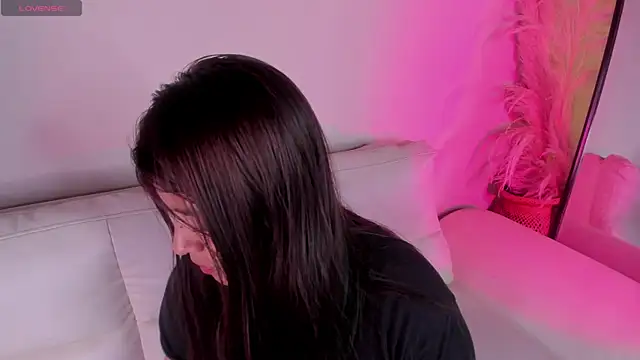 Snapshot of Rebeca_Williams_ chatting on October 29, 12:20 pm Rebeca Williams  online show from October 29, 12:20 pm