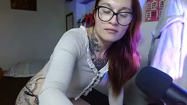 kittenlizz online show from September 17, 7:12 pm