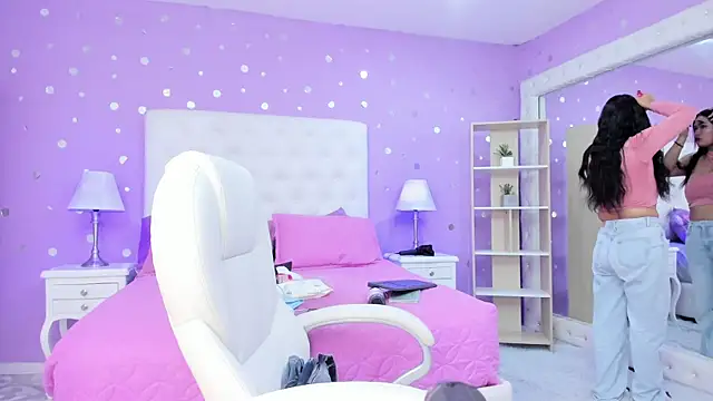 Snapshot of scarlette_15_ chatting on October 25, 3:47 am scarlette 15  online show from October 25, 3:47 am