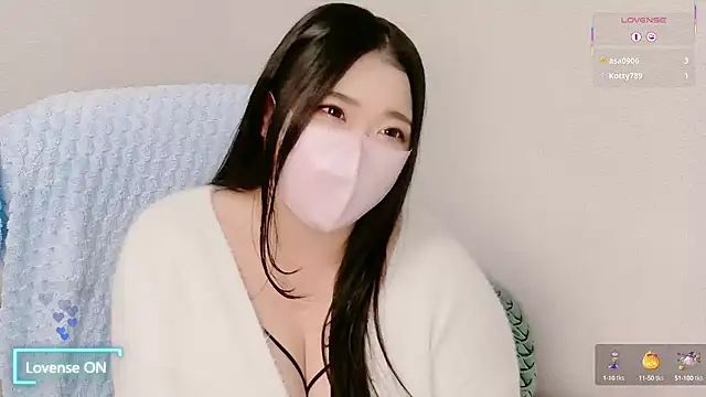 yukinko o  online show from October 16, 2:09 pm