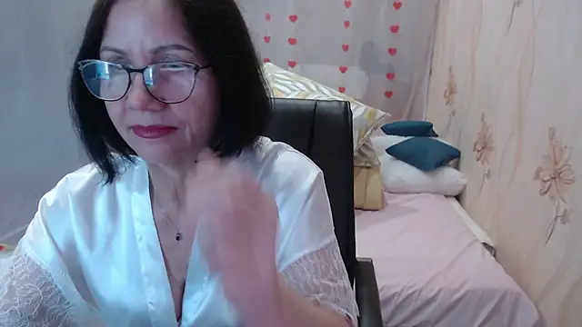 OlgaHottie online show from October 24, 12:06 am