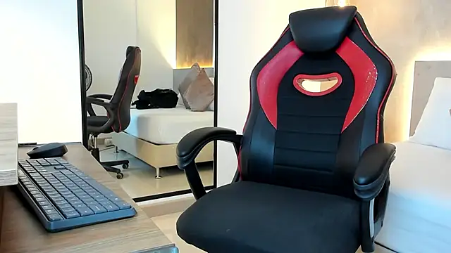 alma fenix online show from October 20, 12:30 pm